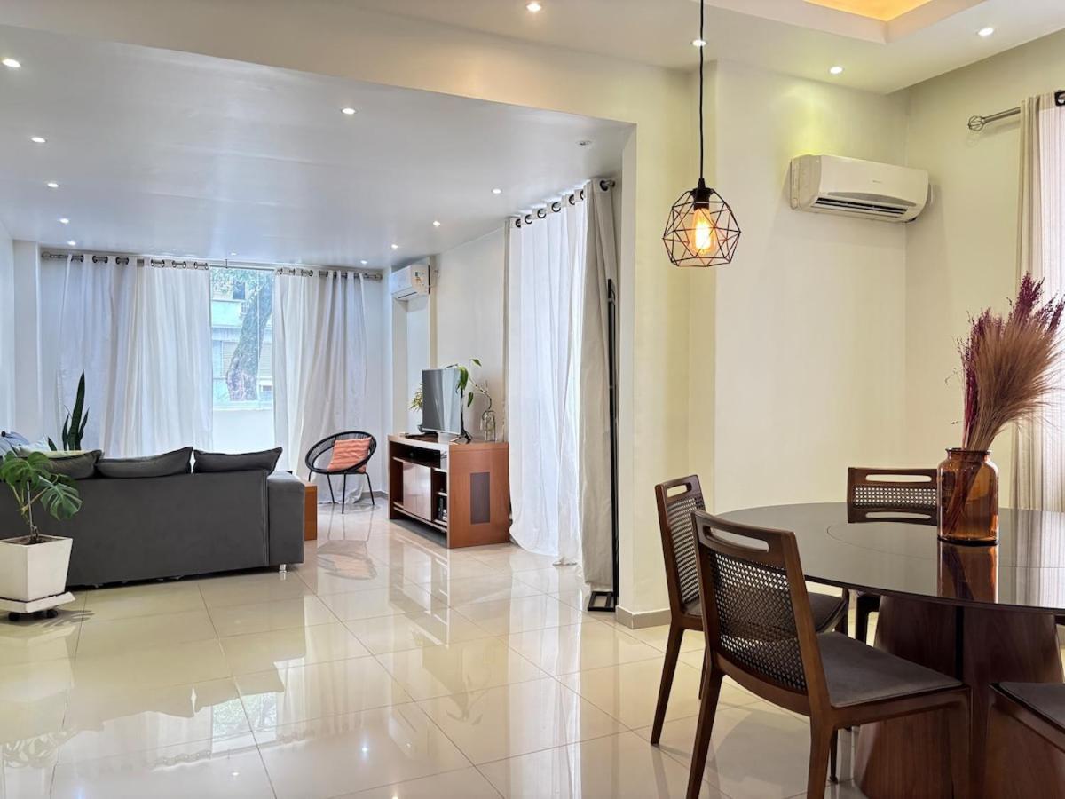 Great 3br Apartment- Only 2 Blocks From The Beach! Appartamento Rio de Janeiro